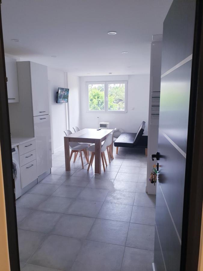 Appartements Renove 2023 Proche Aeroport 5Min, Gare Sncf 2 Min, Tramway Au Pied De L'Immeuble , Parking Possible, Renovated Apartments 2023 Near The Airport 5 Min, Train Station 2 Min, Tram Next To The Building 1 Min, Parking Possible นีซ ภายนอก รูปภาพ