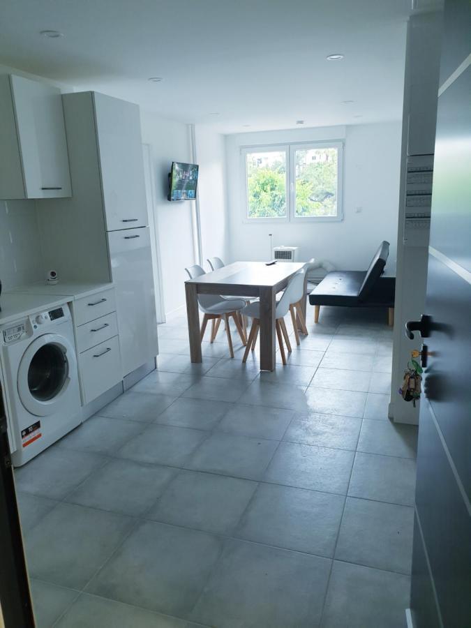 Appartements Renove 2023 Proche Aeroport 5Min, Gare Sncf 2 Min, Tramway Au Pied De L'Immeuble , Parking Possible, Renovated Apartments 2023 Near The Airport 5 Min, Train Station 2 Min, Tram Next To The Building 1 Min, Parking Possible นีซ ภายนอก รูปภาพ