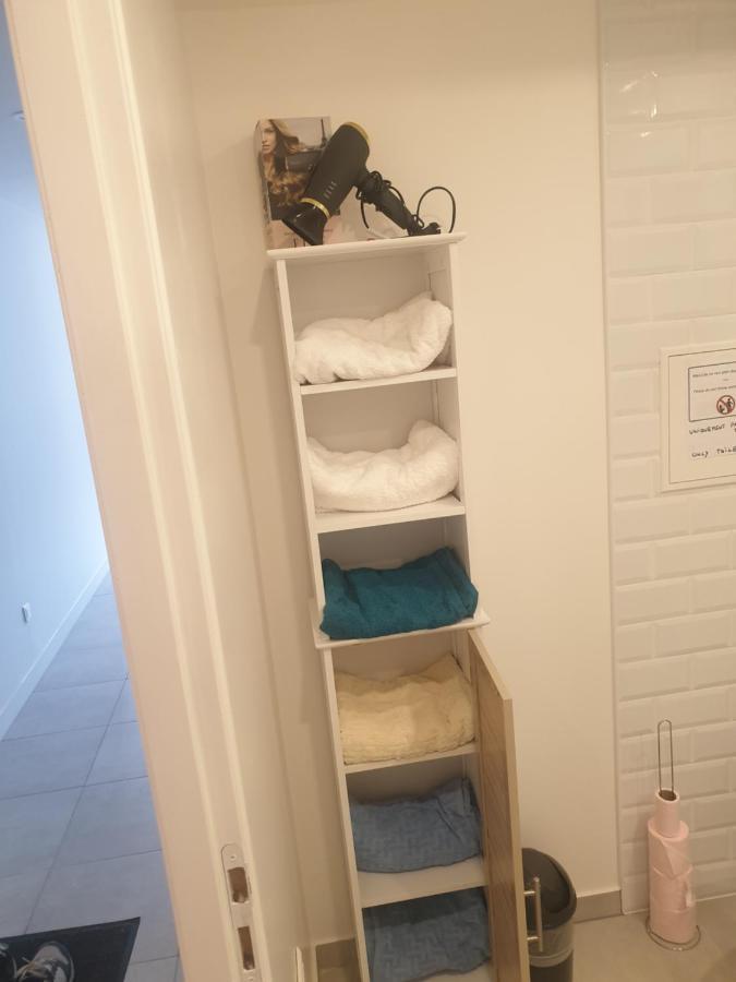 Appartements Renove 2023 Proche Aeroport 5Min, Gare Sncf 2 Min, Tramway Au Pied De L'Immeuble , Parking Possible, Renovated Apartments 2023 Near The Airport 5 Min, Train Station 2 Min, Tram Next To The Building 1 Min, Parking Possible นีซ ภายนอก รูปภาพ