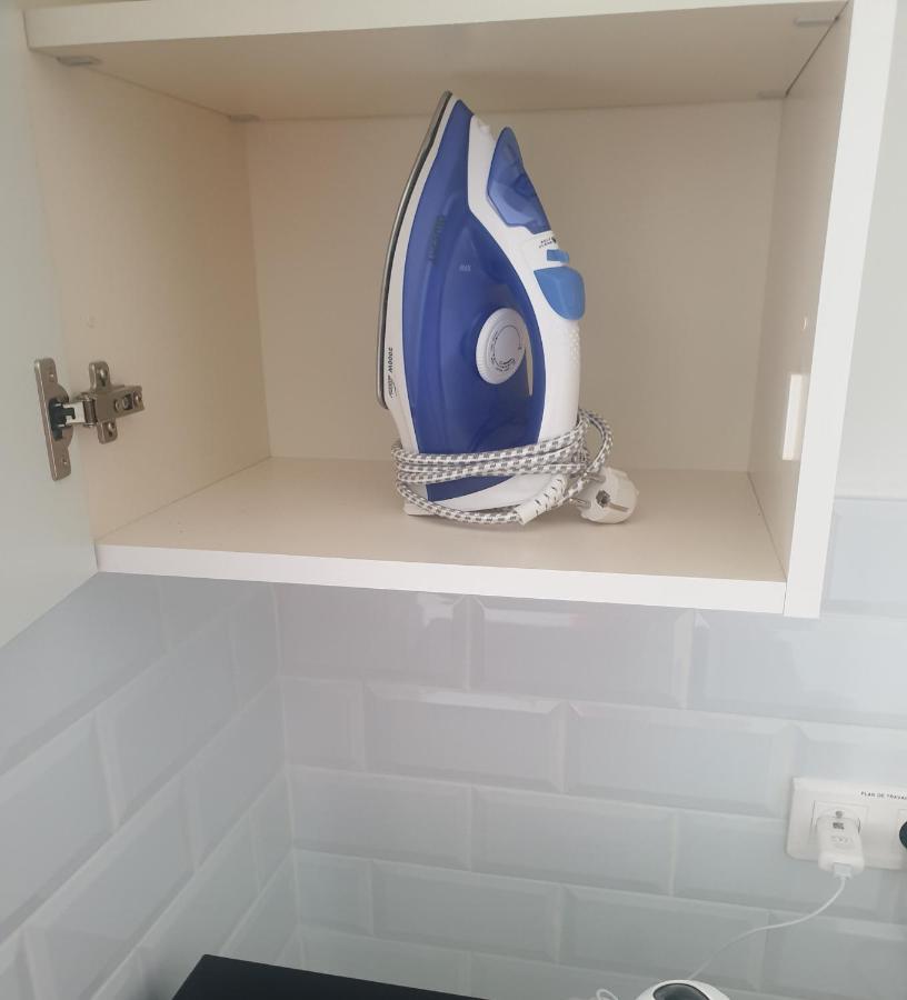 Appartements Renove 2023 Proche Aeroport 5Min, Gare Sncf 2 Min, Tramway Au Pied De L'Immeuble , Parking Possible, Renovated Apartments 2023 Near The Airport 5 Min, Train Station 2 Min, Tram Next To The Building 1 Min, Parking Possible นีซ ภายนอก รูปภาพ