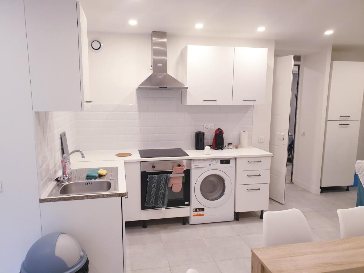 Appartements Renove 2023 Proche Aeroport 5Min, Gare Sncf 2 Min, Tramway Au Pied De L'Immeuble , Parking Possible, Renovated Apartments 2023 Near The Airport 5 Min, Train Station 2 Min, Tram Next To The Building 1 Min, Parking Possible นีซ ภายนอก รูปภาพ