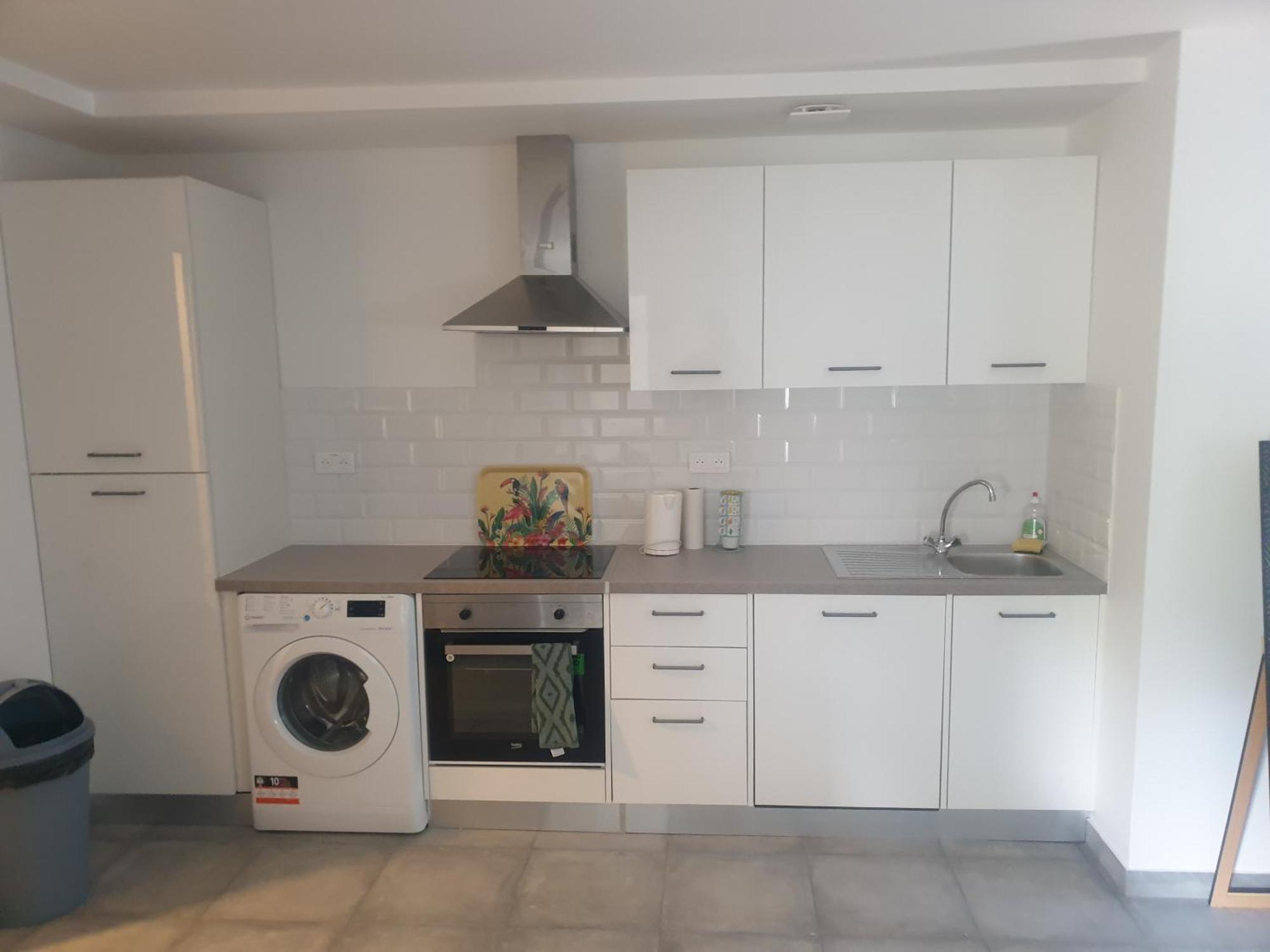 Appartements Renove 2023 Proche Aeroport 5Min, Gare Sncf 2 Min, Tramway Au Pied De L'Immeuble , Parking Possible, Renovated Apartments 2023 Near The Airport 5 Min, Train Station 2 Min, Tram Next To The Building 1 Min, Parking Possible นีซ ห้อง รูปภาพ